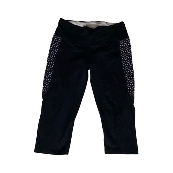 Victoria's Secret Pants - Victoria's Secret Women's Black White Crop Leggings Size M